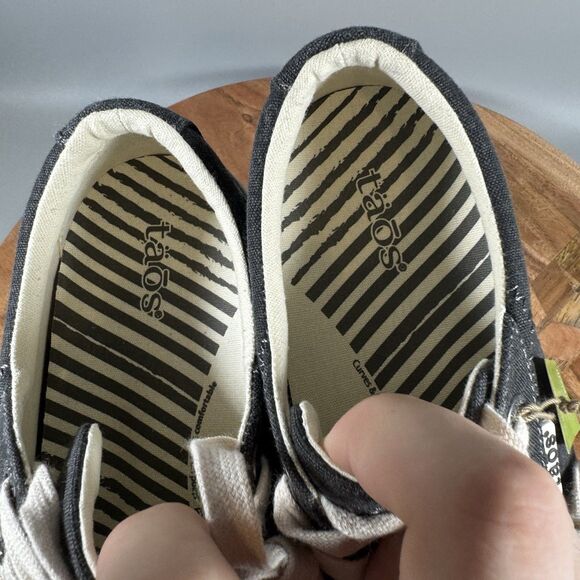 Taos Star Canvas Sneakers Womens 8.5‎ W Wide Grey Low Top Lace Up Shoes New - Picture 7 of 8